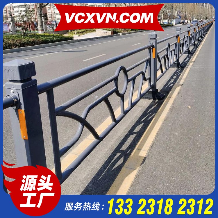 京式交通防护栏杆 道路护栏市政隔离栏 景区道路隔离护栏定制多少钱 生产京式护栏